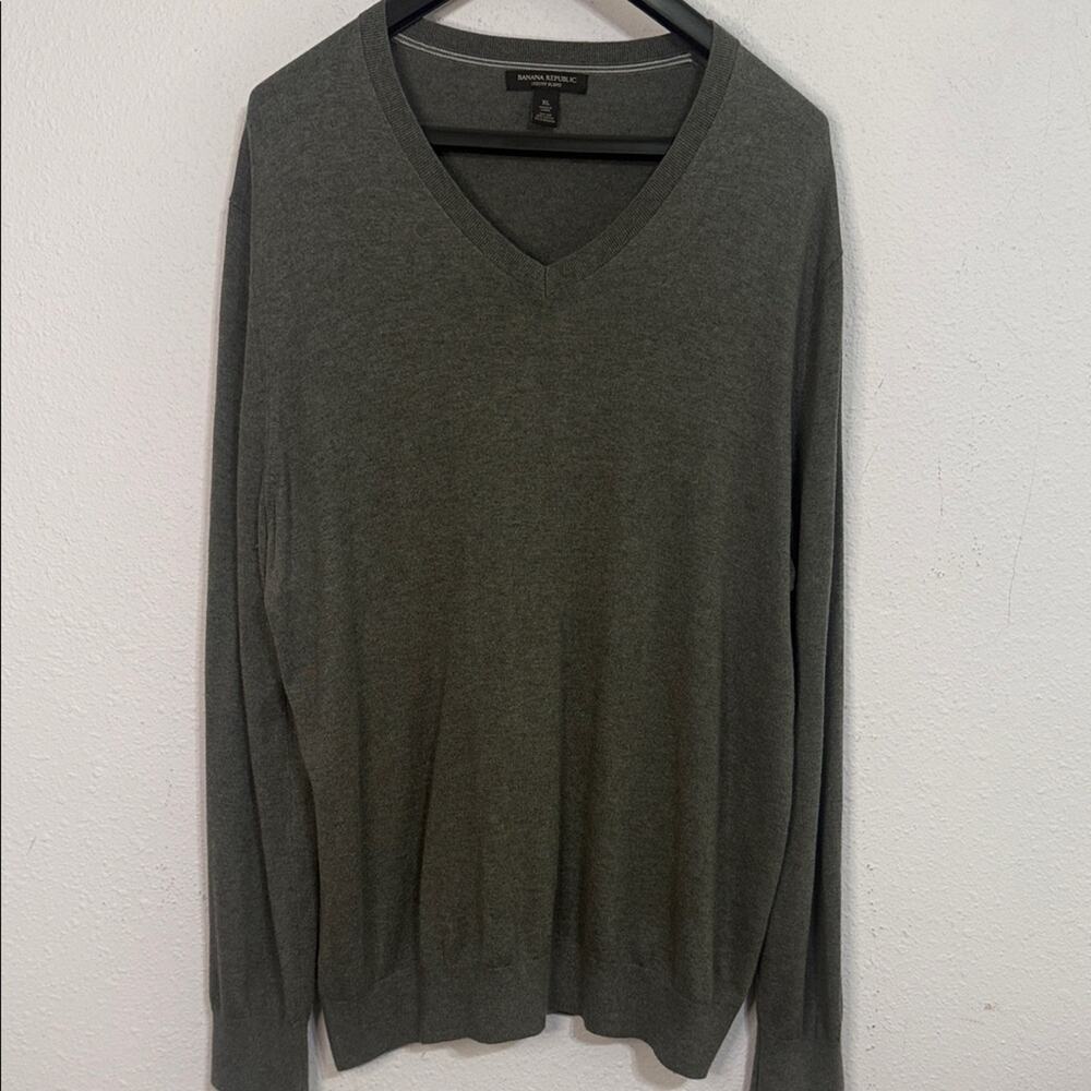 Banana Republic Men Gray Silk/Cashmere Blend V-Neck Sweater Size XL